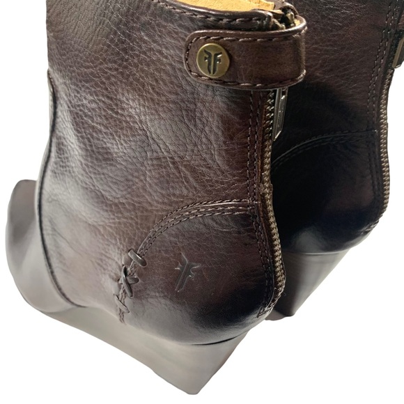 Frye Regina Wedge Back Zip Boots - Picture 4 of 9